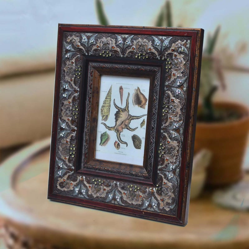 Classy Frame Decor - zeests.com - Best place for furniture, home decor and all you need