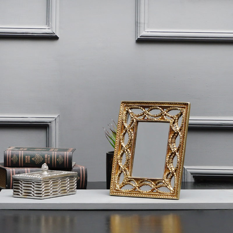 Classy Frames Decor - zeests.com - Best place for furniture, home decor and all you need